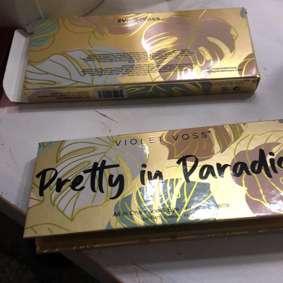 Violet Voss pretty in paradise - Picture 3 of 3